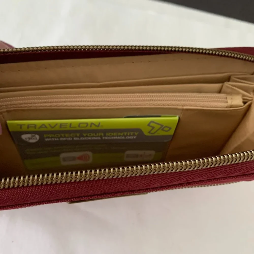 Travelon RFID Burgundy Blocking Zip Around Wallet Credit Card Safety 4x7.5” New - Picture 5 of 8